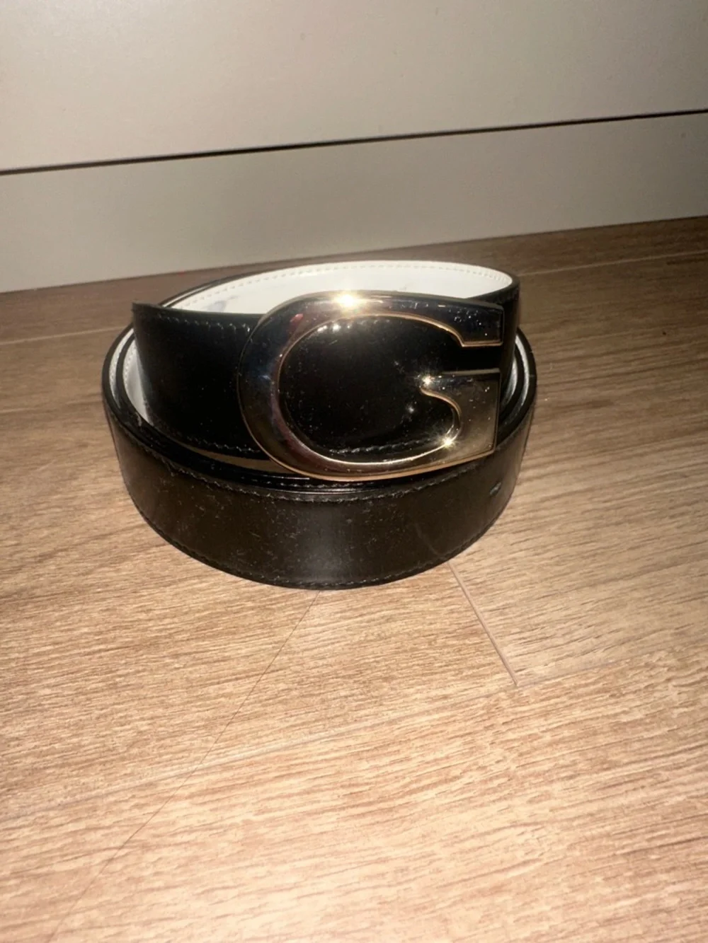 Gucci Vintage Black Men's Leather Belt with Gold 'G' Buckle